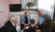 Başkan Altay haneleri ziyaret etti