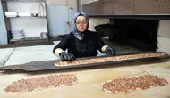 Fırının başına geçen kadın etli ekmek ustası oldu