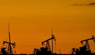 Brent petrol 75 doların altına geriledi