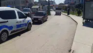 Takip ettiği eski komşusunu bıçakladı