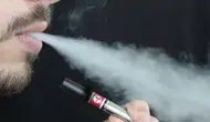 Elektronik sigara kullanımı diş eti hastalığı riskini artırıyor
