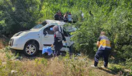 Şarampole devrilen hafif ticari araçtaki 3 kişi öldü