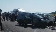 3 araç zincirleme kazaya karıştı; 3 ölü, 4 yaralı