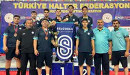 Selçuklu Belediyespor halterde Türkiye'nin zirvesine çıktı
