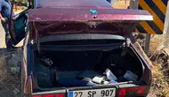 Refüje çarpan otomobildeki 3 kişi yaralandı