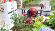 Şehit Eren Bülbül şehadetinin 9. yılında mezarı başında anıldı