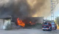 Ambalaj deposunda yangın çıktı