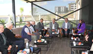 Başkan Ustaoğlu’ndan huzurevine ziyaret