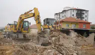 Konya'da metruk binalar yıkılıyor: Ekipler sahada!