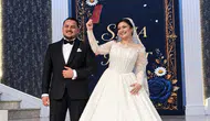 SENA VE İZZET MUHTEŞEM TÖRENLE EVLENDİ