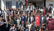 Serdal Adalı Beşiktaş köyünde! Kartal heykeli için kurdele kesildi