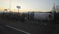 İşçi servis minibüsü devrildi; 16 yaralı