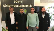 Büyükşehir heyeti Dünya Görmeyenler Derneği’ni ziyaret etti
