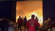 Geri dönüşüm tesisinde yangın