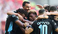 Trabzonspor Konferans Ligi'ne galibiyetle başladı