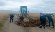 Konya'nın o bölgesinde yağıştan bozulan yollara acil müdehale edildi!