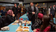 Rektör Yılmaz, öğrencilerle iftar yemeğinde bir araya geldi