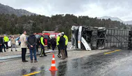 Konya-Antalya kara yolunda yolcu otobüsü devrildi; 2'si ağır 15 yaralı