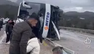 Konya'da feci kaza: Yolcu otobüsü devrildi!