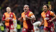Galatasaray, Alanyaspor'u 3-1 yenerek liderliğini sürdürdü