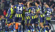 Zirve takibi derbiyle şekilleniyor: Fenerbahçe hata istemiyor!