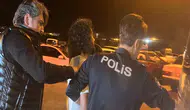 Tansiyon hastasına giden sağlıkçılar rehin kaldı!
