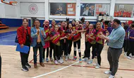 Karatay’da voleybol heyecanı sona erdi: Şampiyon sporcular ödüllerini aldı