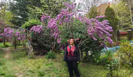 Prof. Dr. Fulya Öztaş leylakların gölgesinde