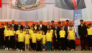 Kulu’da gençlerle buluşan Altay’a anlamlı hediye