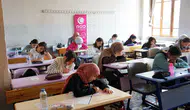 Umre ödüllü sınava binlerce öğrenci katıldı