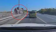 Otomobil bariyere çarparak devrildi