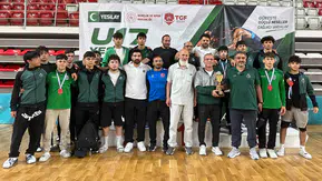 Karatay Belediyespor güreşte Türkiye ikincisi oldu