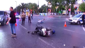 3 motosiklet çarpıştı