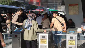 Başkan Altay açıkladı: Üniversiteye yeni başlayan öğrencilere 7 gün ücretsiz ula