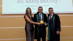CHP Konya Milletvekili Bektaş meslekte 25. yılını plaketle taçlandırdı