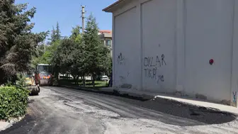 Konya'da mahallelere güvenli ulaşım için ekipler sahada!