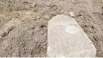 Tarihi mezar taşı bulundu