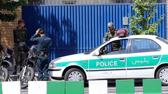 İran'ın güneydoğusundaki silahlı saldırıda 5 polis hayatını kaybetti