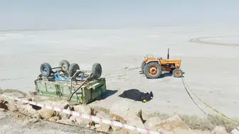 Konya'da traktöre bağlı römork devrildi: 1 ölü, 3 yaralı