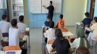 Öğretmen ve öğrenciler yaz tatilinden feragat ediyor