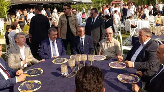 BBP Lideri Konya'da düğüne katıldı