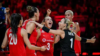 A Milli Kadın Voleybol Takımı, İspanya'yı 3-0 yend