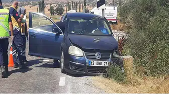 Otomobil köprü bariyerine çarptı