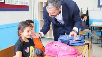 Konya'da öğrenciler çok şanslı: Eğitim seti hediye edildi!