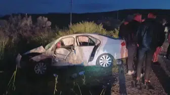 İki otomobil çarpıştı: 1 ölü