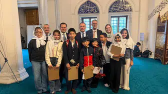 Ziya Altunyaldız Tokyo Camii’nde: Dostluğun sessiz sembolüne anlamlı ziyaret!