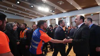 Başkan Altay, personellerle bayramlaştı