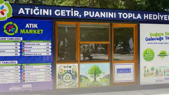 Konya'da atığını götüren hediyeyi kapıyor!