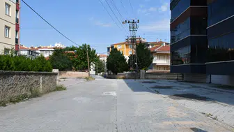 Kulu’da sokaklar yenileniyor: Parke taşı çalışmaları hız kesmedi