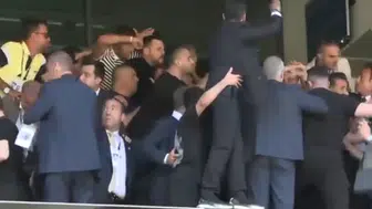 Fenerbahçe genel kurulunda gerginlik yaşandı